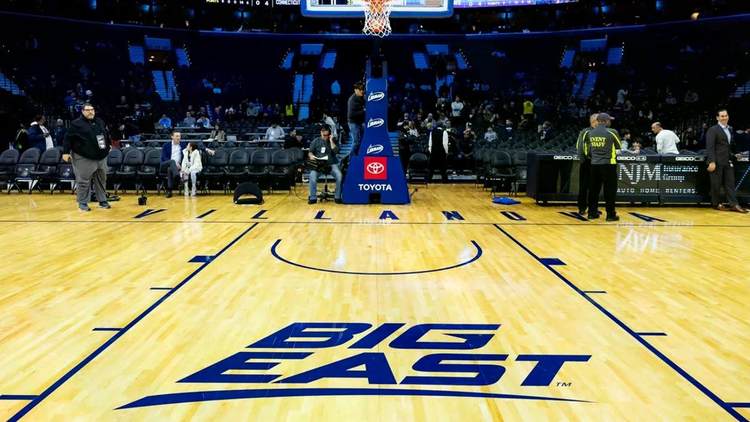 ESPN记者:湖人队内部人士暗示詹姆斯父子可能一起转投新球队