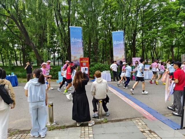 斯科拉里:维尼修斯和我承诺在世界杯上进6球