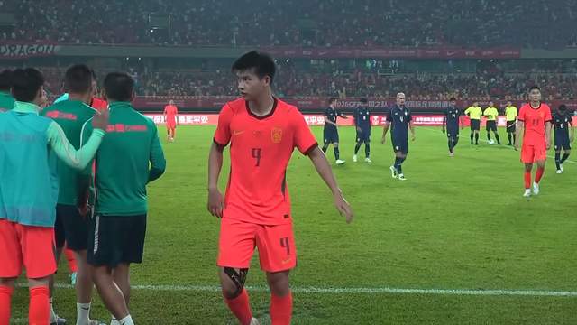 MK体育世体:世界杯18决赛西葡战,巴萨体育总监德科现场观战