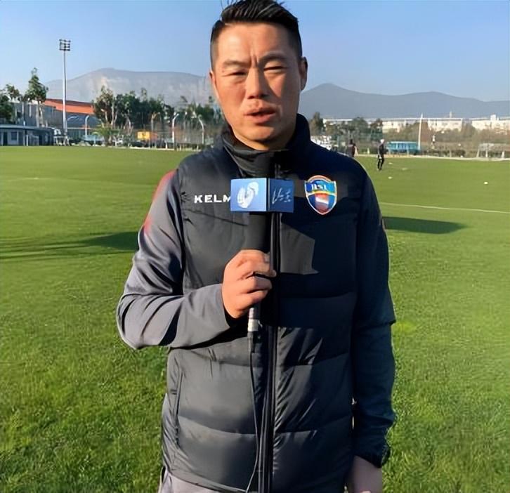 皇马签下16岁加纳边锋克利福德
